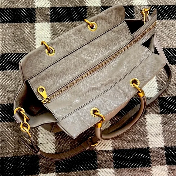 Marc by Marc Jacobs Too Hot To Handle Pebble Leather Bag Grey/ Taupe - Picture 5 of 8